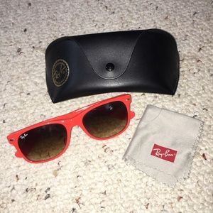 New Wayfarer Orange Ray-Ban sunglasses